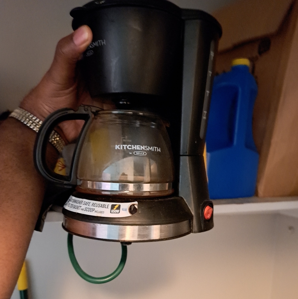 I am selling a regular coffee pot...still works just got a keurig
